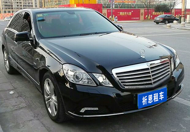 奔馳E260